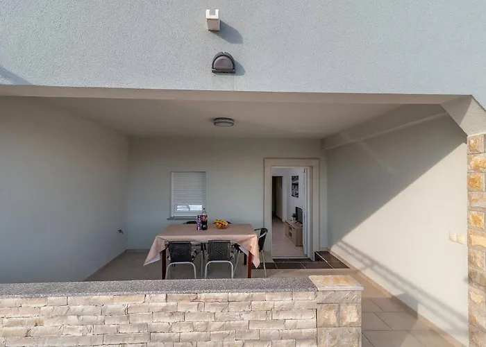 Grga 아파트 트로기르